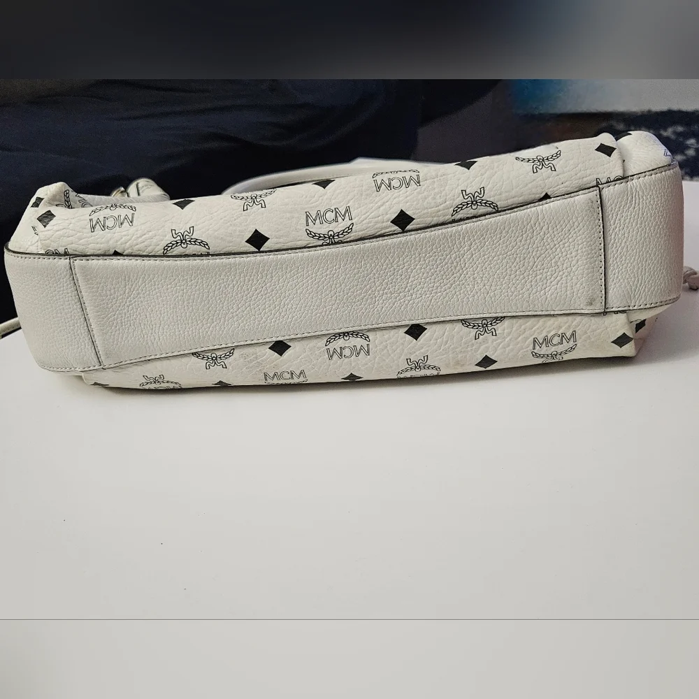 MCM White Leather Bag - Picture 15 of 16